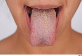 Wild Nicol tongue 0001.jpg